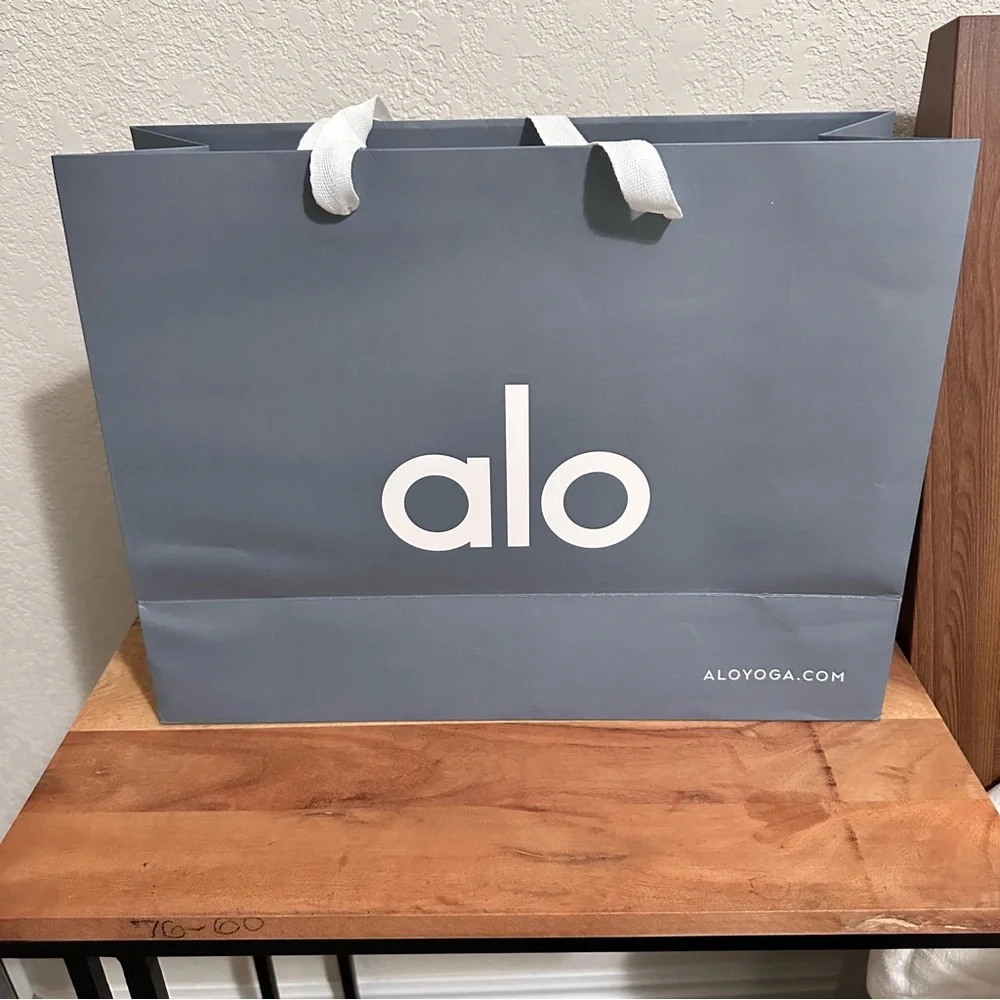 ALO Yoga Paper Gift Shopping Bag EUC